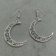 Wholesale Retro Style Hollow Moon Earrings Supply