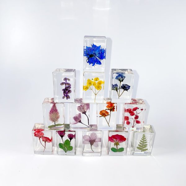 Wholesale 6pcs Handmade Glue Resin Transparent Dried Flower Specimen Ornaments Cheap