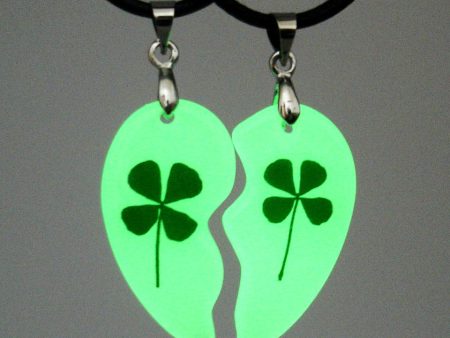 Wholesale 12pcs Handmade Glue Luminous Dried Flower Lucky Clover Couple Pendant Necklace Online now