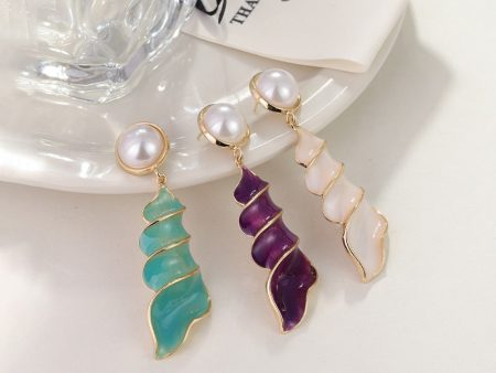 Wholesale Retro Exaggerated Pearl Oil Drop Conch Earrings on Sale