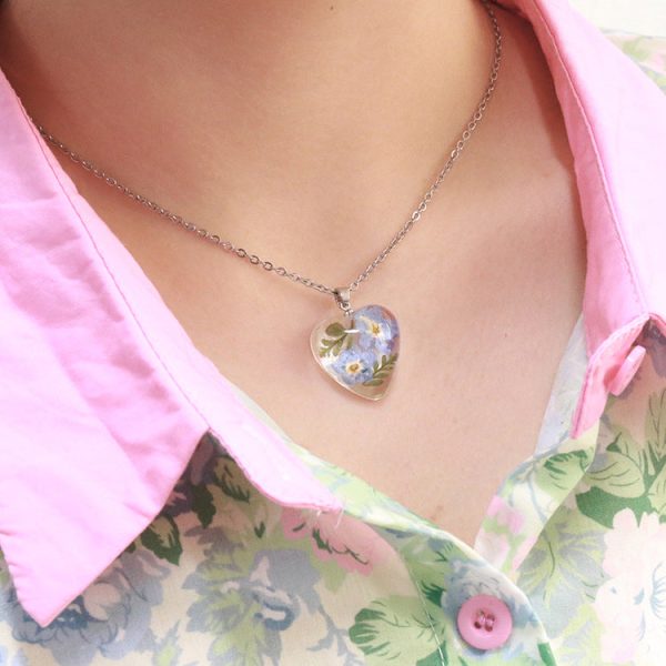 Wholesale 6pcs Monthly Everlasting Flower Resin Epoxy Love Pendant Necklace Online