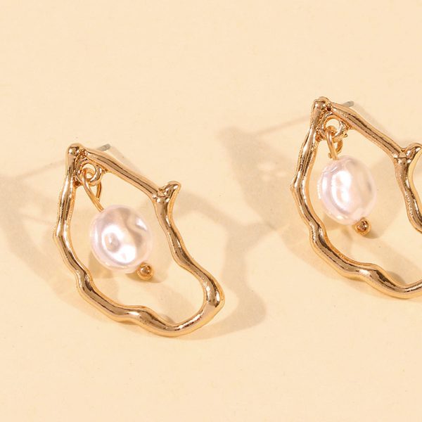 Wholesale Fashion Style Niche Irregular Pearl Earrings Online Hot Sale