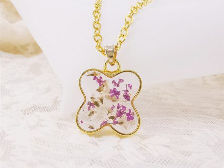 Wholesale 6pcs Handmade Resin Butterfly Shape Real Flower Four-leaf Clover Specimen Necklace Online Hot Sale