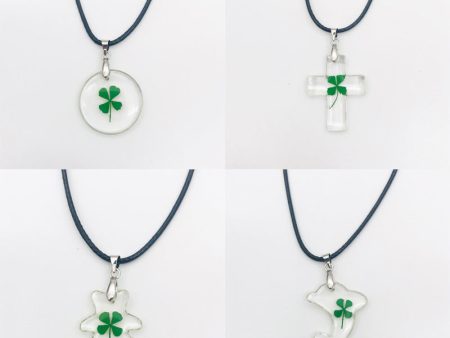 Wholesale 10pcs Natural Resin Glue Four-leaf Clover Dried Flower Necklace For Discount