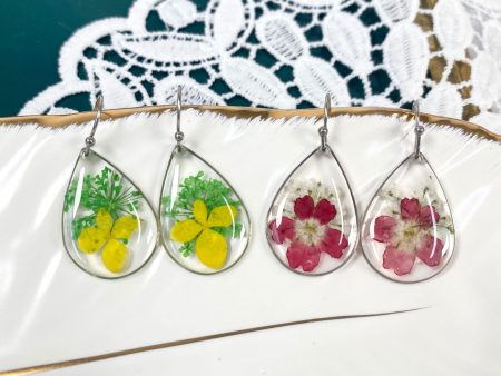 Wholesale 6pcs Natural Fashion Resin Water Drop Dried Flower Earrings Fashion