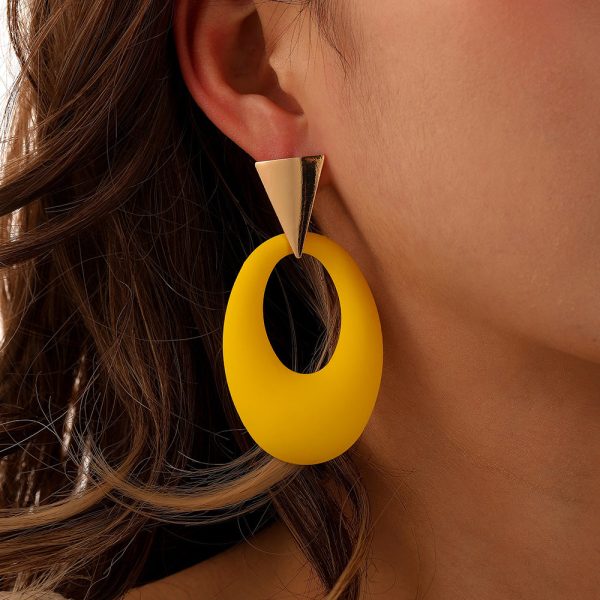 Wholesale Fashion Metal Spray Paint Hollow Oval Large Earrings Hot on Sale