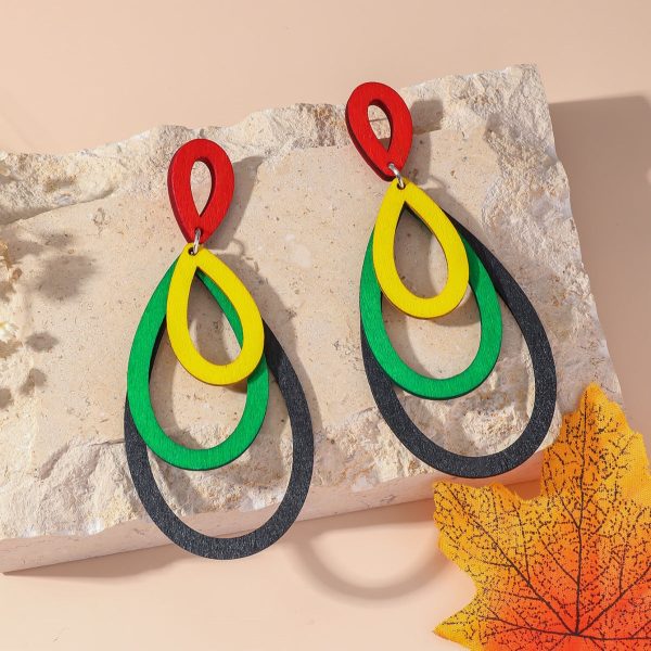 Wholesale Fashion Multi-Shape Wood Earrings Supply