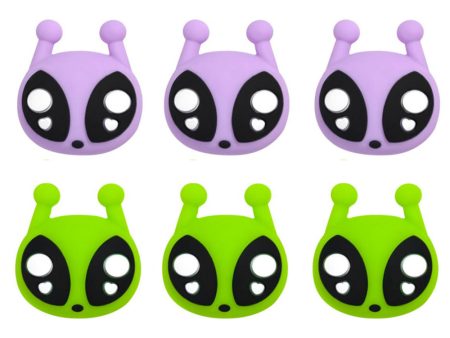 Wholesale 10pcs Cartoon Big Eyes Alien Pattern Silicone Beads on Sale