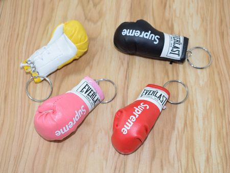 Wholesale Mini Realistic Boxing Gloves Keychain Fashion