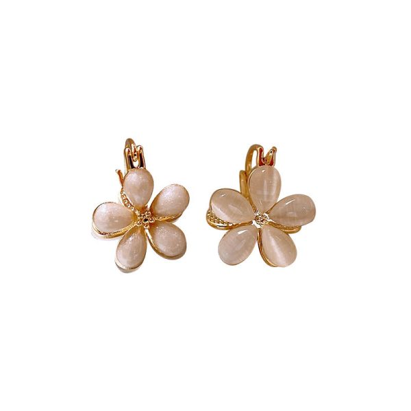 Wholesale Double-sided Cat s Eye Flower Elegant Small Delicate Earrings Hot on Sale