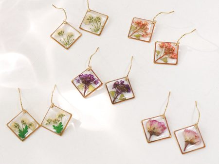 Wholesale 6pcs Real Flower Dried Flower Drop Glue Earrings Online Hot Sale