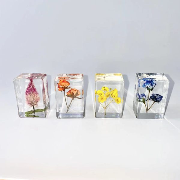 Wholesale 6pcs Handmade Glue Resin Transparent Dried Flower Specimen Ornaments Cheap