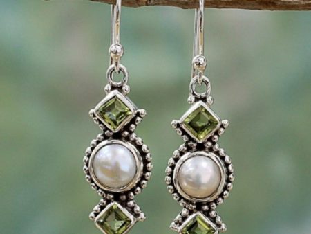 Wholesale S925 Plated Vintage Silver Pearl Square Diamond Long Earrings Sale