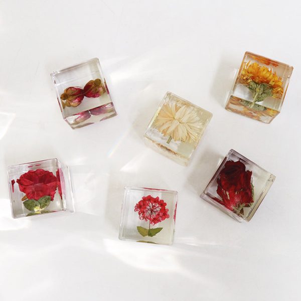 Wholesale 6pcs Retro Style Immortal Flower Crafts 4cm Ornaments Online Sale