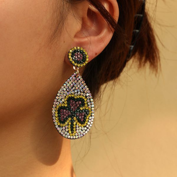 Wholesale Music Carnival Earrings Super Flash Set Rhinestone Exaggerated Hand Earrings Online now