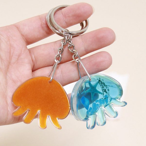 Wholesale 6pcs Jellyfish Shape Resin Glue Real Starfish Shell Ocean Keychain Hot on Sale