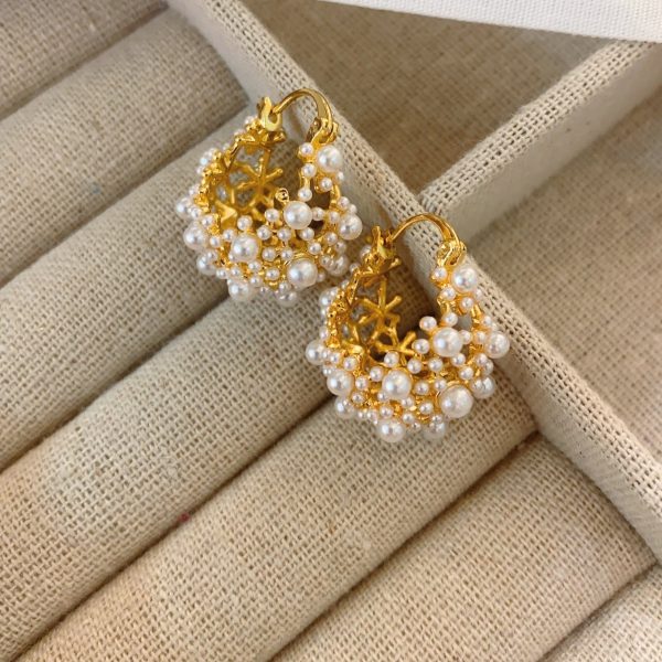 Wholesale Small Millet Bead Fashion Earrings For Discount