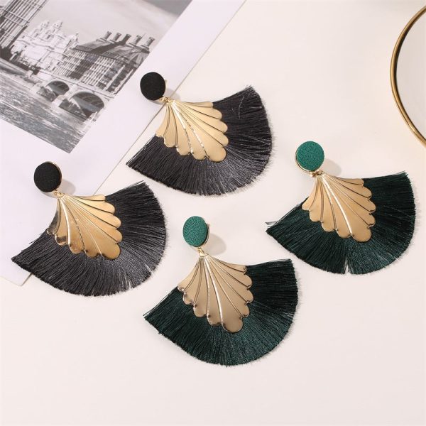 Wholesale Bohemian Fan Shape Long Tassel Vintage Ripple Earrings Hot on Sale